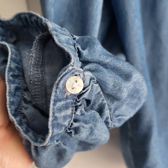 Old Navy Lyocell Chambray Botton Down Top - Picture 6 of 10